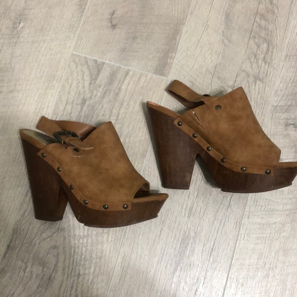 Suede heels
